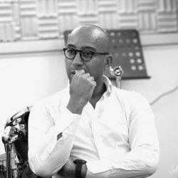Charly Idounda – Directeur Artistique indépendant