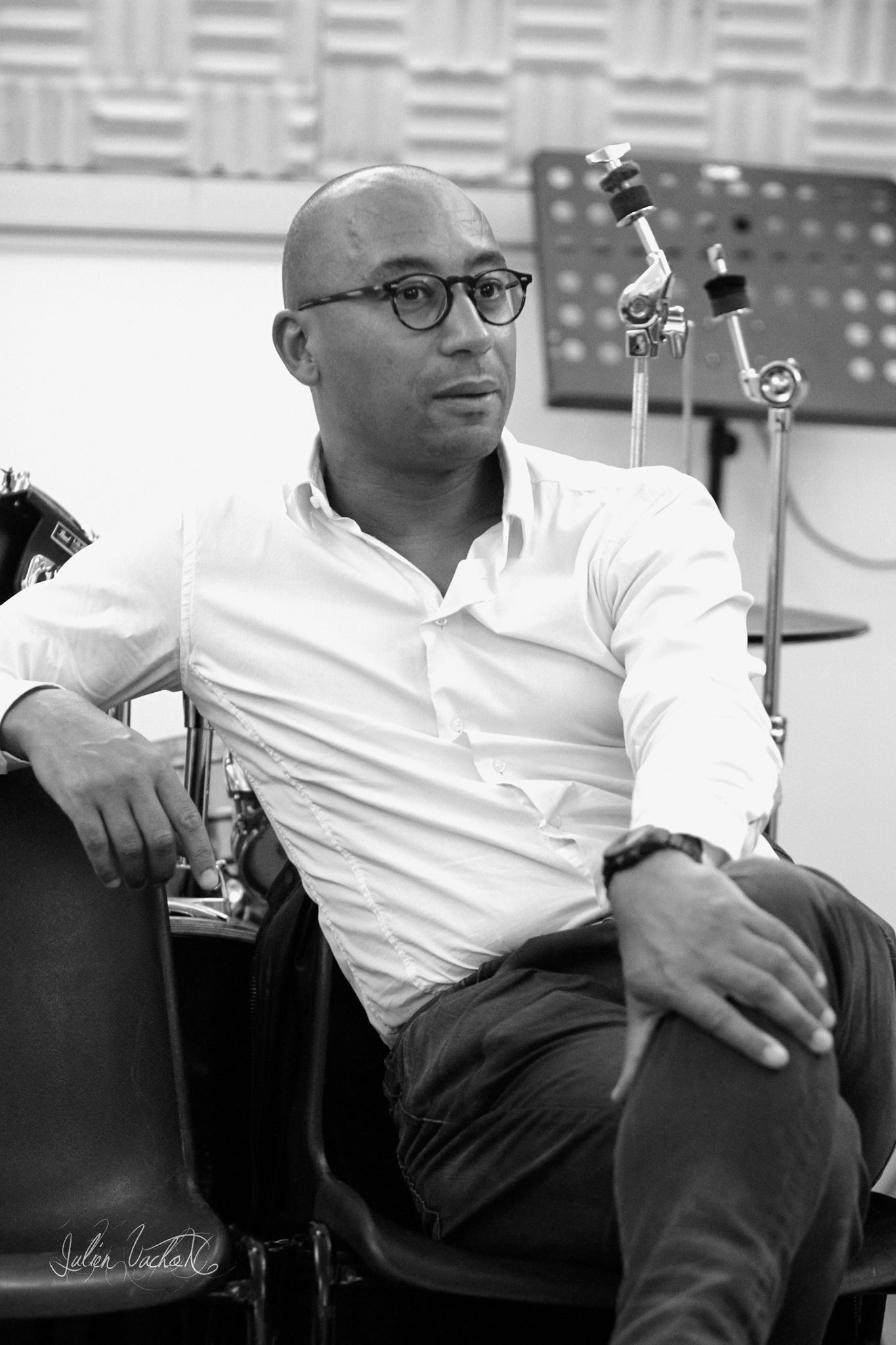 Charly Idounda – Directeur Artistique indépendant